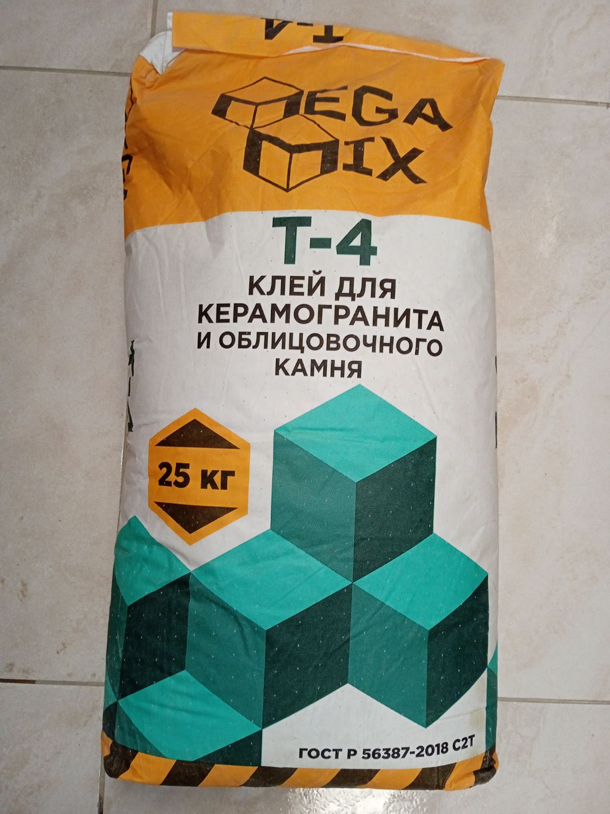 ШТУКАТУРКА СИЛИКАТНО-СИЛИКОНОВАЯ CERESIT CT 174 КАМЕШКОВАЯ